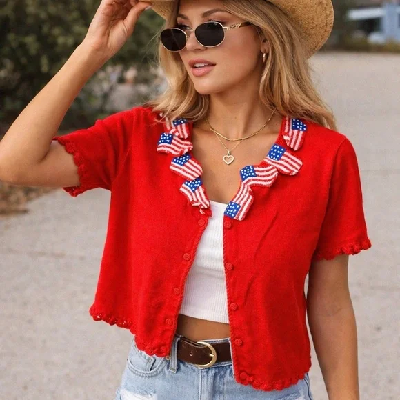 🇺🇸 Vintage Patriotic Flag Cardigan ✨ Sequin Crochet Statement Sweater Size S - Picture 1 of 13